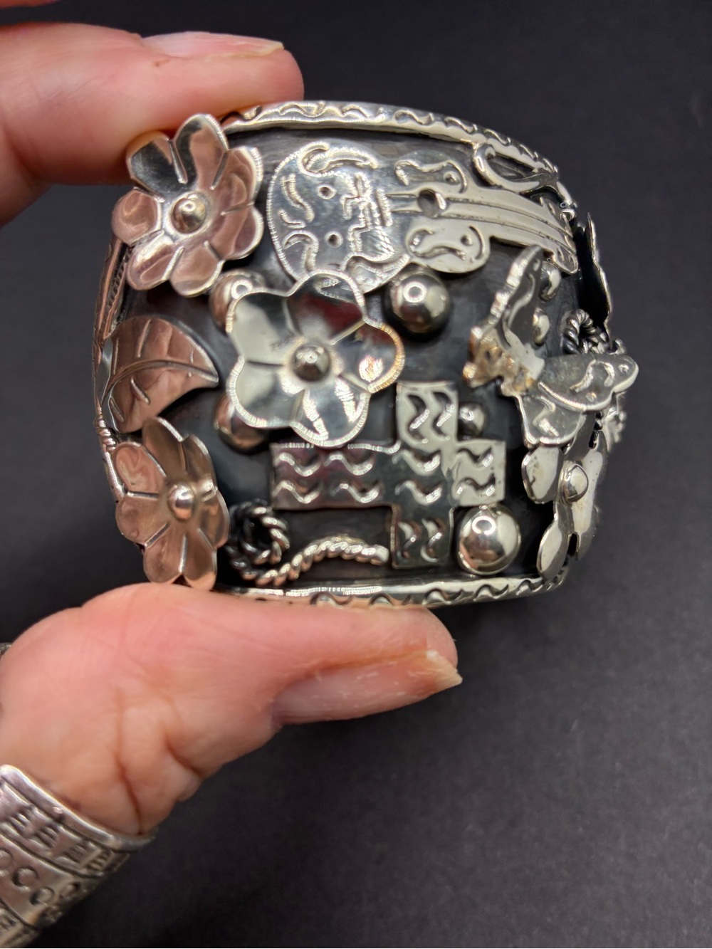 Taxco Silver Floral Sugar Skull Cuff Bracelet - solid Sterling Silver - Picture 2 of 7
